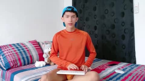 Snapshot of noah_tyler_ chatting on November 2025 05:35:01 PM noah tyler online show from November 2025 05:35:01 PM