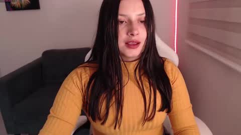 noah_white3 online show from March 2025 10:32:01 PM