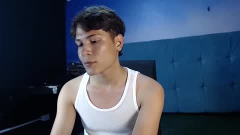 noahbakerr online show from October 2025 07:58:01 PM