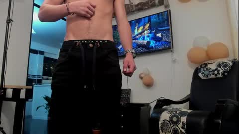 LIAM- noah online show from December 2024 12:22:02 PM