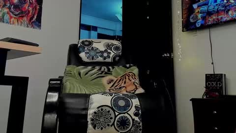 LIAM- noah online show from January 2025 06:32:01 PM