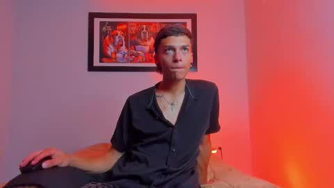 Snapshot of noahh_sky chatting on April 2026 03:56:01 AM noahh_sky online show from April 2026 03:56:01 AM