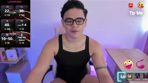 NoahVence online show from June 2026 08:41:01 PM