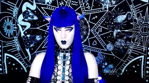 caroline online show from November 2025 12:38:02 AM