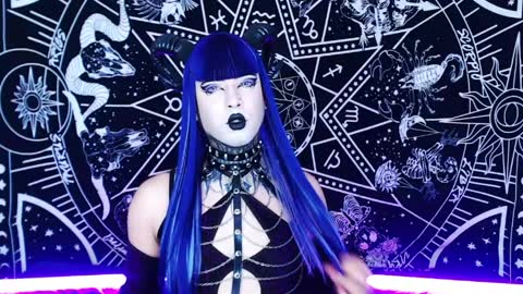 Snapshot of noamy_666 chatting on April 2026 07:33:02 PM caroline online show from April 2026 07:33:02 PM