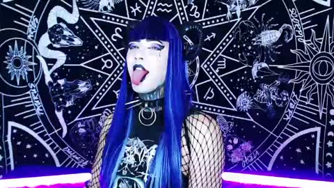 Snapshot of noamy_666 chatting on April 2026 11:07:02 PM caroline online show from April 2026 11:07:02 PM