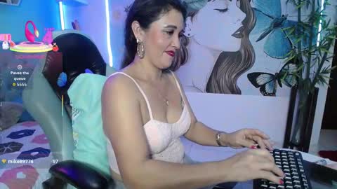 Snapshot of noelia_milfs chatting on November 2025 02:10:01 AM noelia_milfs online show from November 2025 02:10:01 AM