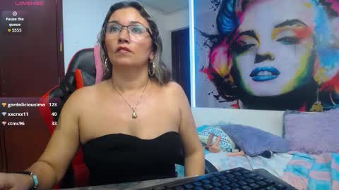 Snapshot of noelia_milfs chatting on March 2026 07:54:02 AM noelia_milfs online show from March 2026 07:54:02 AM