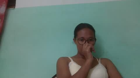 Snapshot of noellah chatting on March 2025 02:00:01 PM noellah online show from March 2025 02:00:01 PM