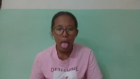 Snapshot of noellah chatting on March 2025 05:14:02 PM noellah online show from March 2025 05:14:02 PM