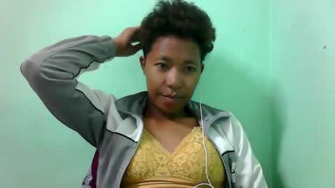 Snapshot of noellah chatting on September 2025 06:13:02 AM noellah online show from September 2025 06:13:02 AM