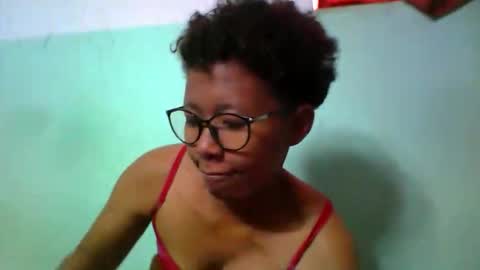 Snapshot of noellah chatting on September 2025 07:35:02 AM noellah online show from September 2025 07:35:02 AM