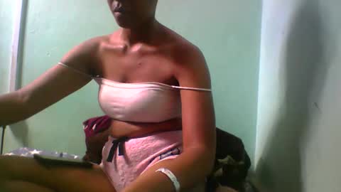 Snapshot of noellah chatting on October 2025 07:43:01 PM noellah online show from October 2025 07:43:01 PM