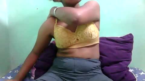 Snapshot of noellah chatting on October 2025 01:29:01 PM noellah online show from October 2025 01:29:01 PM