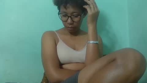 Snapshot of noellah chatting on December 2025 07:39:01 AM noellah online show from December 2025 07:39:01 AM