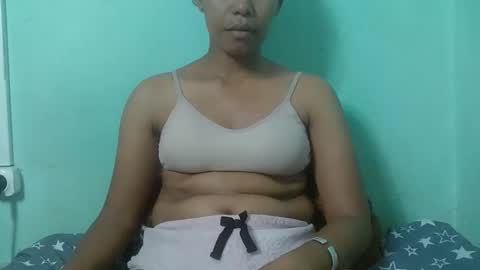 Snapshot of noellah chatting on December 2025 08:05:01 PM noellah online show from December 2025 08:05:01 PM