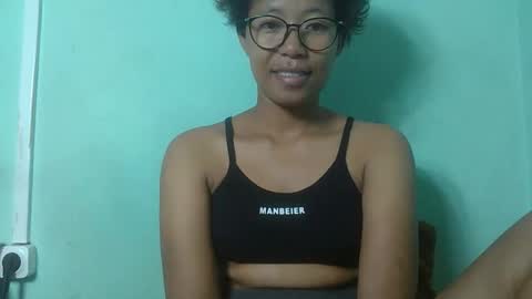 noellah online show from December 2025 04:52:01 AM