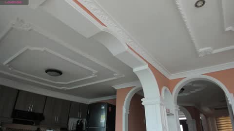  In instagram dayhannanoemi online show from December 2024 01:28:01 PM