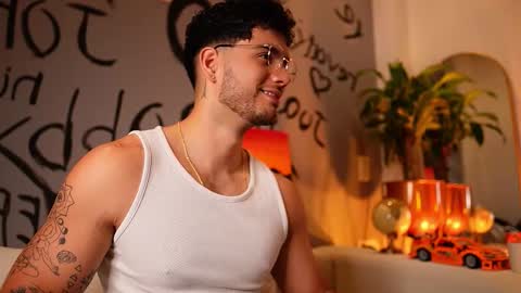 kevin online show from October 2025 09:24:01 PM