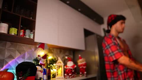 kevin online show from December 2025 10:59:02 PM