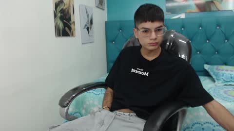 Noha Scott online show from December 2024 10:40:01 PM