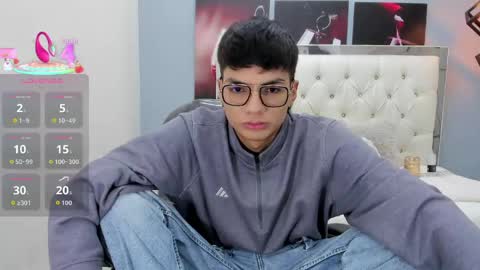 Snapshot of noha_scott chatting on May 2026 11:00:02 PM Noha Scott online show from May 2026 11:00:02 PM