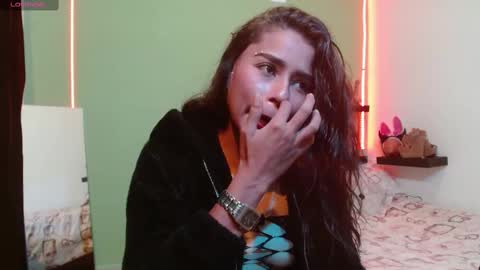 Snapshot of noha_thomson chatting on February 2025 09:47:01 PM Noha Thomson online show from February 2025 09:47:01 PM