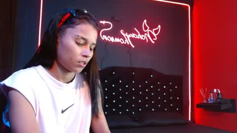 Snapshot of noha_thomson chatting on April 2026 10:22:02 PM Noha Thomson online show from April 2026 10:22:02 PM