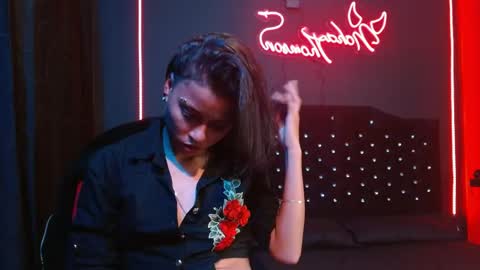 Snapshot of noha_thomson chatting on April 2026 01:07:01 AM Noha Thomson online show from April 2026 01:07:01 AM