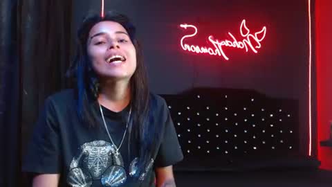 Snapshot of noha_thomson chatting on June 2026 07:56:01 PM Noha Thomson online show from June 2026 07:56:01 PM