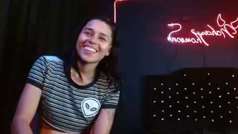 Snapshot of noha_thomson chatting on July 2026 12:28:02 AM Noha Thomson online show from July 2026 12:28:02 AM