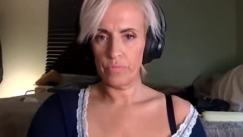 Snapshot of noirtemptation chatting on April 2026 09:01:02 PM noirtemptation online show from April 2026 09:01:02 PM