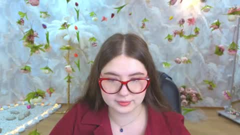 noirwhisper online show from April 2026 06:16:02 PM