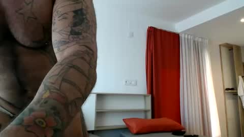 Snapshot of noisyx1976 chatting on May 2026 04:34:01 PM Im here enjoy online show from May 2026 04:34:01 PM
