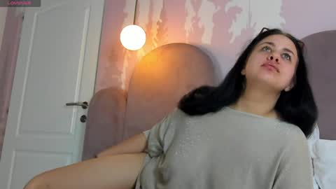 Snapshot of noladonovan chatting on April 2026 07:00:01 PM Nola online show from April 2026 07:00:01 PM