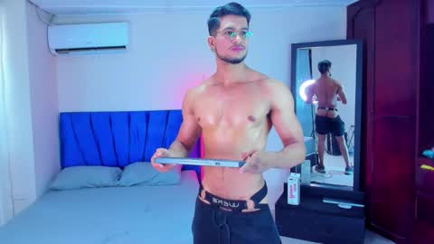 Im Nolan  online show from February 2026 08:02:02 PM