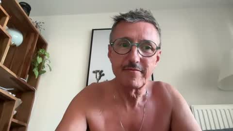 Snapshot of nolo34 chatting on June 2026 05:33:02 PM nolo34 online show from June 2026 05:33:02 PM