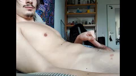 Snapshot of nonymous123a1 chatting on February 2025 12:13:02 PM Viktor online show from February 2025 12:13:02 PM