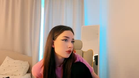 Syndney online show from April 2026 04:43:01 AM