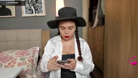 Snapshot of noor_bloom chatting on June 2026 10:14:02 PM Soy Ash online show from June 2026 10:14:02 PM