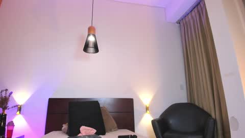 Nora Da Silva online show from December 2024 03:41:01 AM