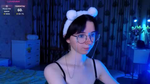 Snapshot of nora_failure chatting on November 2025 01:45:01 PM Nora Failure online show from November 2025 01:45:01 PM