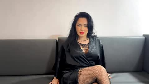 Ariana online show from April 2026 07:33:02 PM