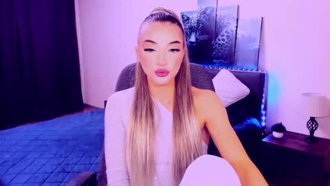 NoraSun online show from November 2025 08:29:01 PM