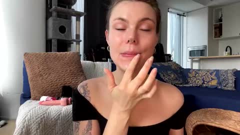 Snapshot of nordicbelle chatting on April 2026 02:34:01 PM Nordic Belle online show from April 2026 02:34:01 PM