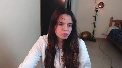 noreen_ online show from December 2024 12:11:01 PM