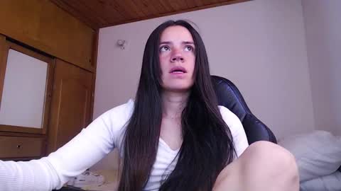 Snapshot of noreen_ chatting on March 2026 06:02:02 PM noreen_ online show from March 2026 06:02:02 PM