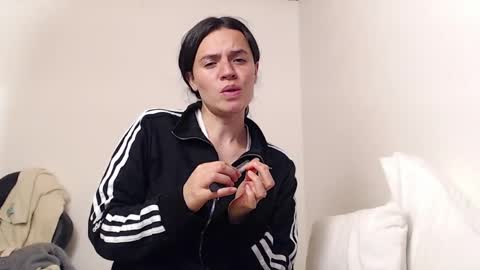 Snapshot of noreen_ chatting on April 2026 11:02:01 PM noreen_ online show from April 2026 11:02:01 PM