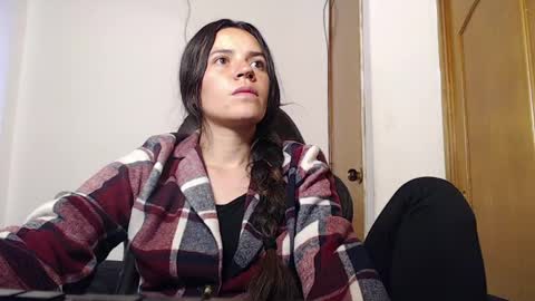 Snapshot of noreen_ chatting on April 2026 10:27:01 PM noreen_ online show from April 2026 10:27:01 PM