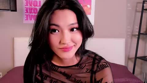 Snapshot of noreenbeckey chatting on October 2025 08:12:02 AM Nore online show from October 2025 08:12:02 AM